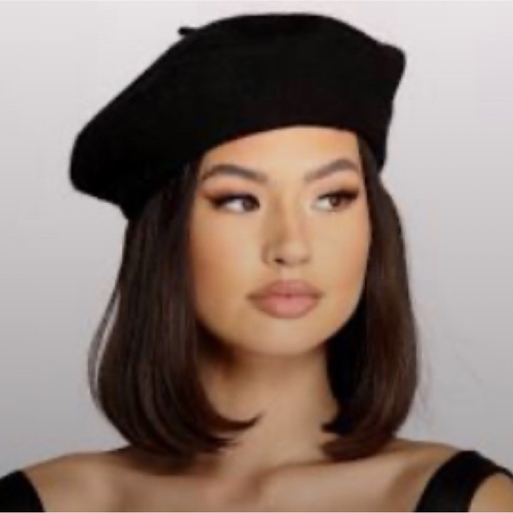 Classic Black Beret